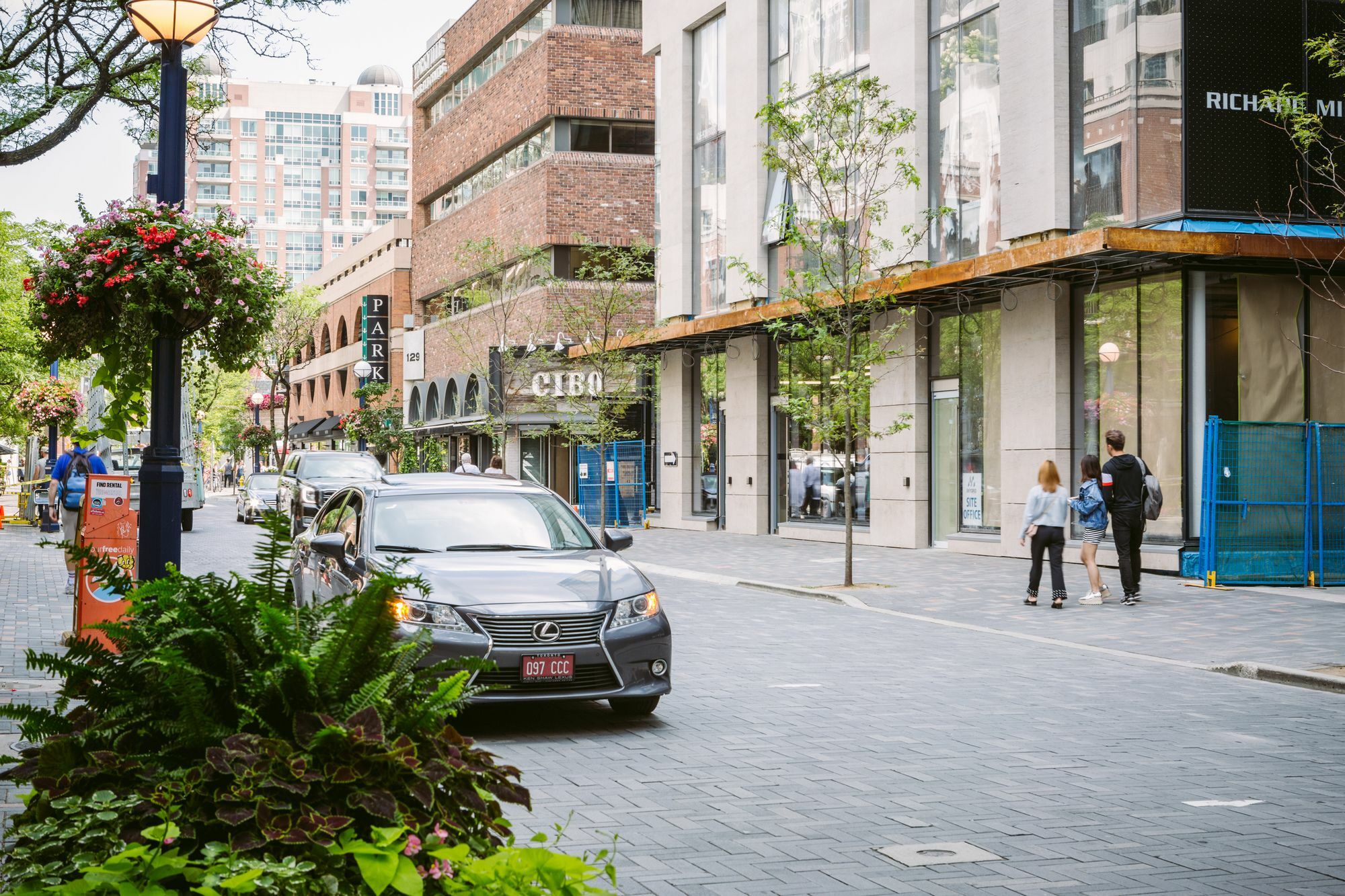 Quickstay - Classic & Trendy Yorkville Condo Toronto Exterior foto